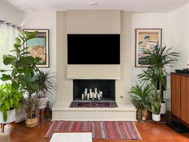 Residential TV mounting services in Austin, TX